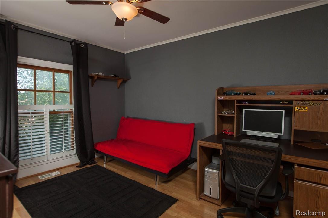 8980 Buchanan Road Brighton, MI 48116 - Photo 18 of 22 8980 Buchanan - Brighton-18.jpg