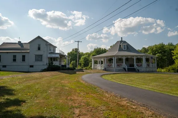 $324,900 | 232 North Main Street, Cambridge Springs, PA 16403