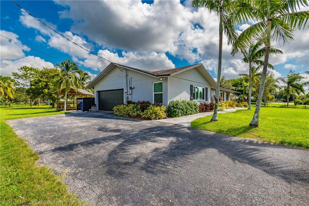 5620 Southwest 164th Terrace Southwest Ranches, FL 33331 - Photo 8 of 42 Photo 8