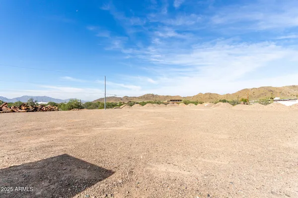 $300,000 | 11620 South 37th Avenue, Unit 15, Laveen, AZ 85339