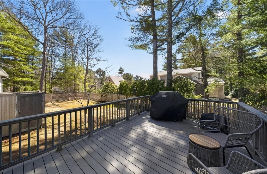 47 Cherry Tree Road Barnstable, MA 02635 - Photo 18 of 25