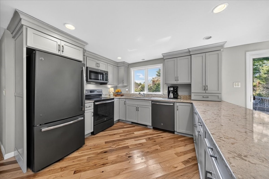 47 Cherry Tree Road Barnstable, MA 02635 - Photo 7 of 25