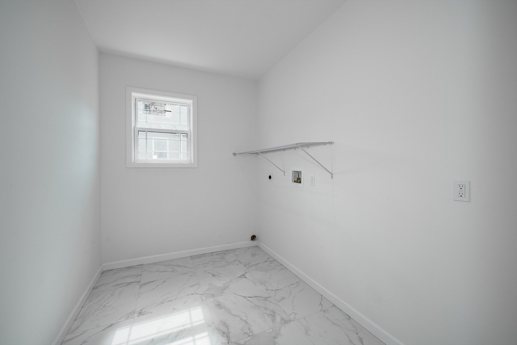 74 West Crystal Brook Drive Springfield, MA 01118 - Photo 10 of 31 a view of room