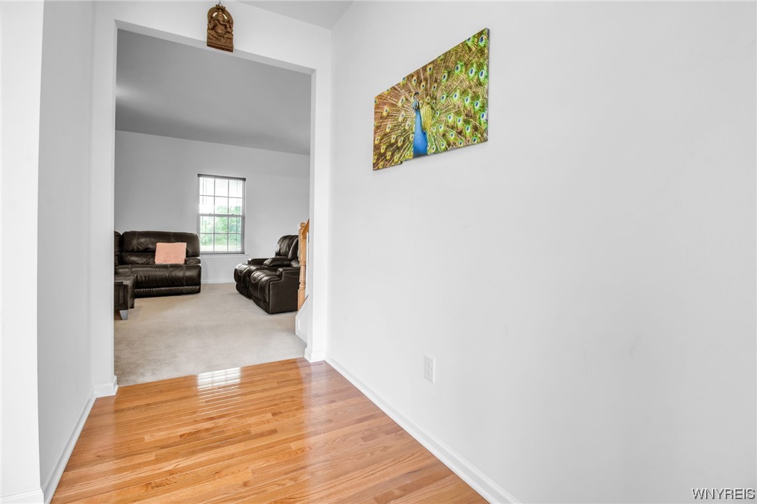 4938 Cloverleaf Lane Pendleton, NY 14094 - Photo 4 of 49