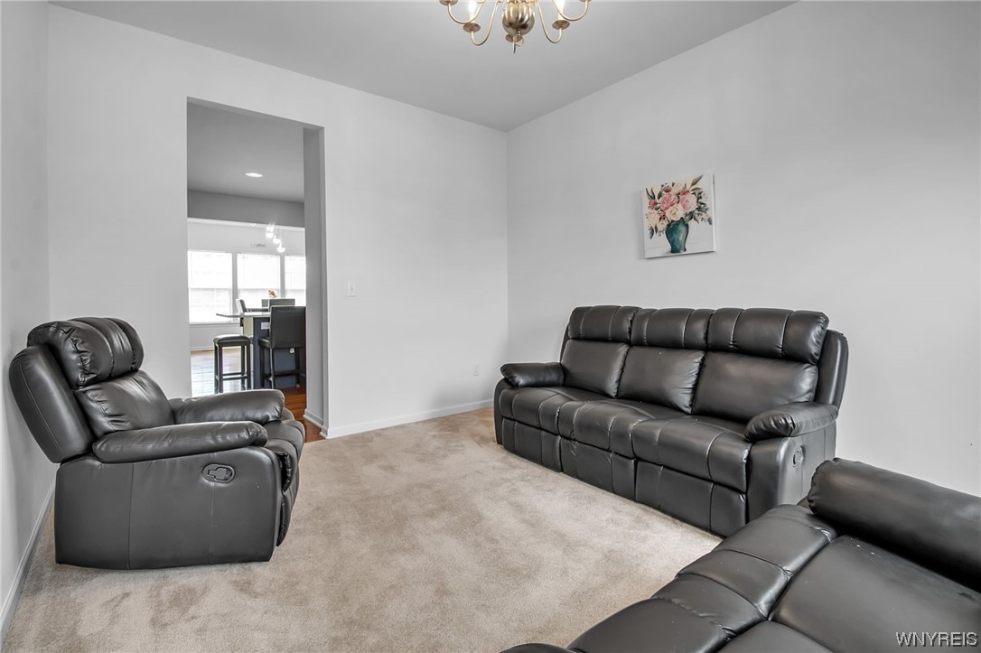 4938 Cloverleaf Lane Pendleton, NY 14094 - Photo 8 of 49