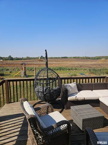 $345,000 | 119 14th Avenue, De Witt, IA 52742