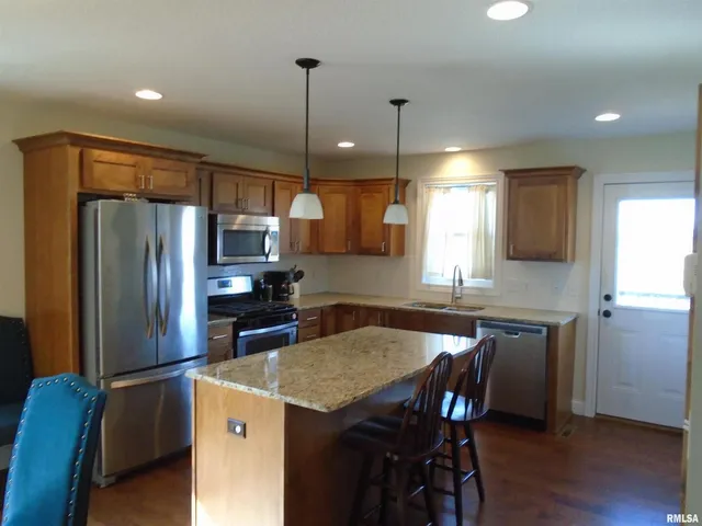 $345,000 | 119 14th Avenue, De Witt, IA 52742