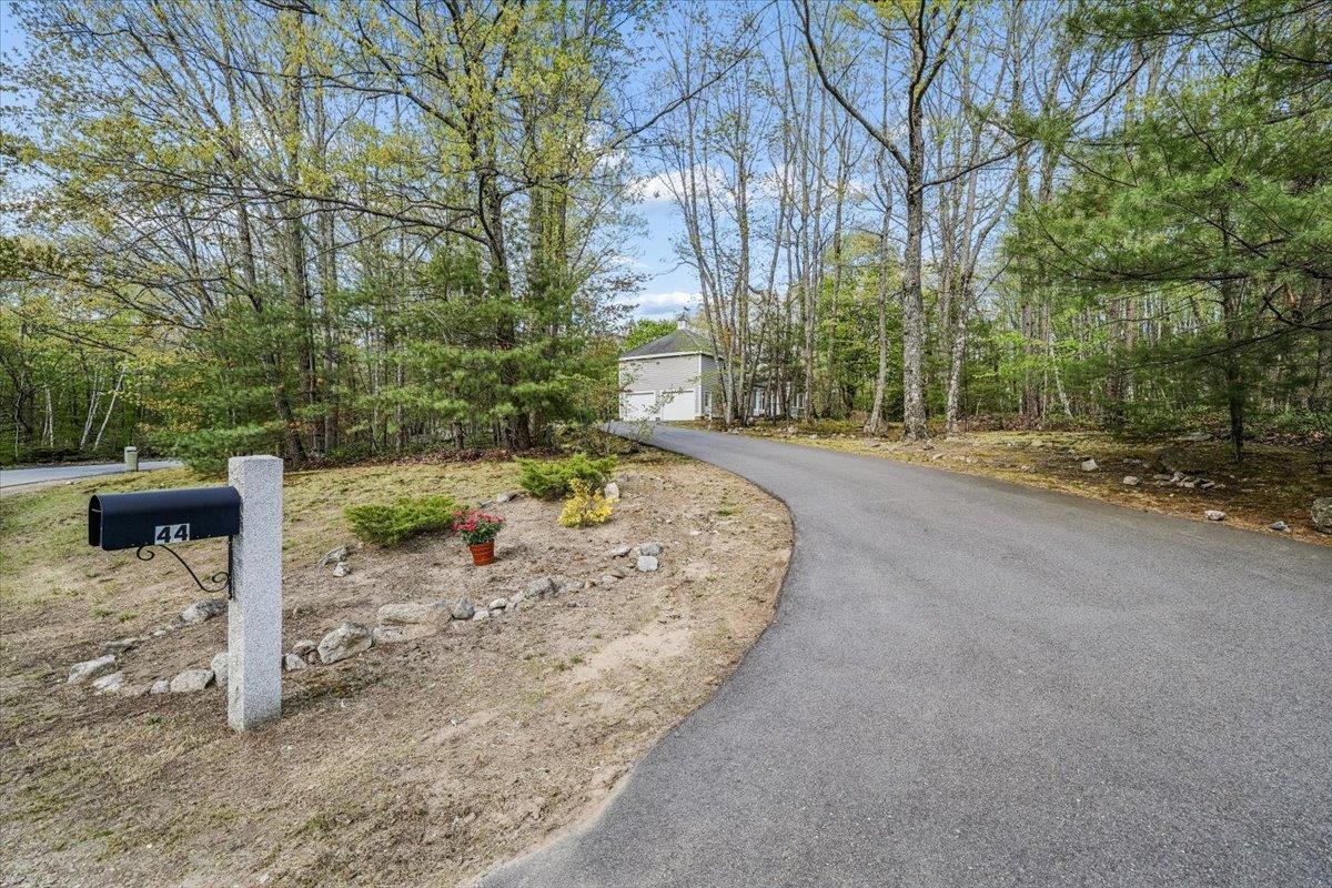 44 Brick Mill Road Bedford, NH 03110 - Photo 36 of 44