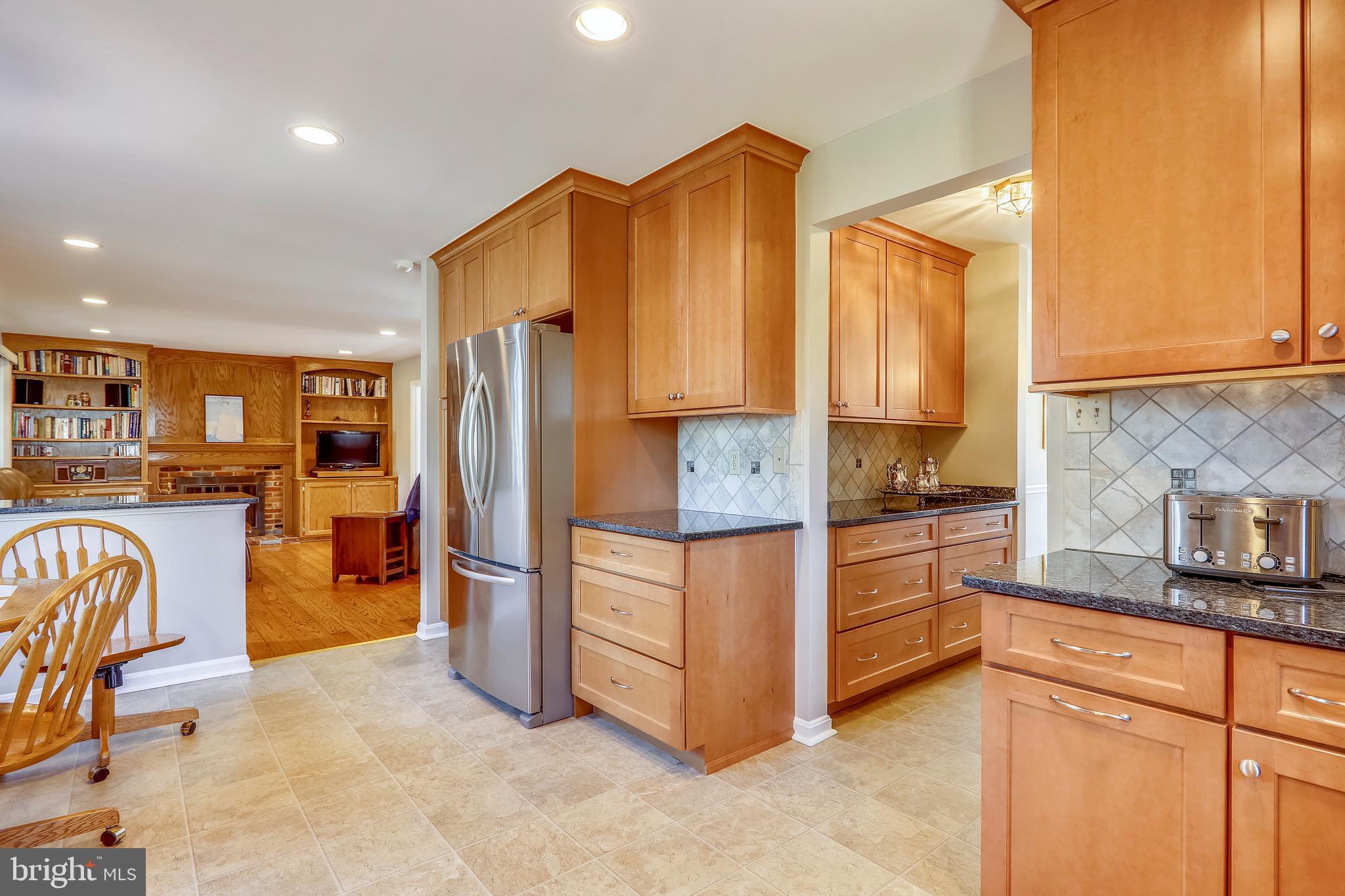 1613 Chester Mill Road Silver Spring, MD 20906 - Photo 10 of 38 Kitchen w butler's pantry