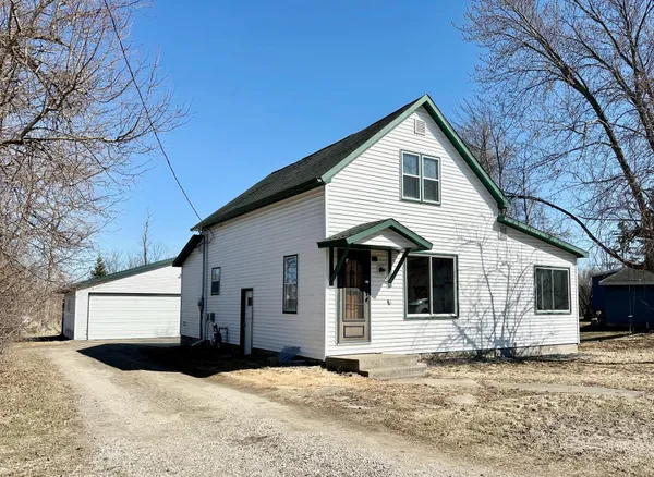 $199,900 | 406 1st Street Northeast, Deer River, MN 56636
