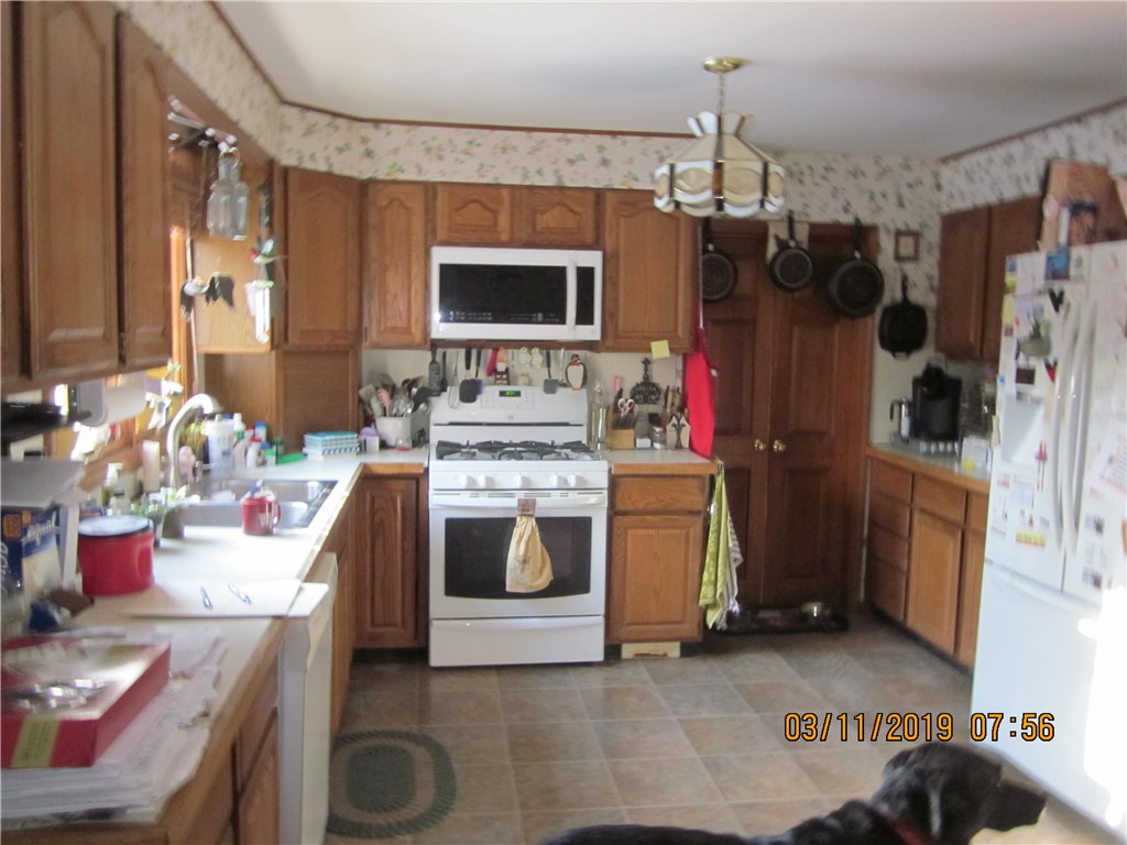 19 1/2 Burgess Road Foster, RI 02825 - Photo 10 of 25 Gallery Image 10