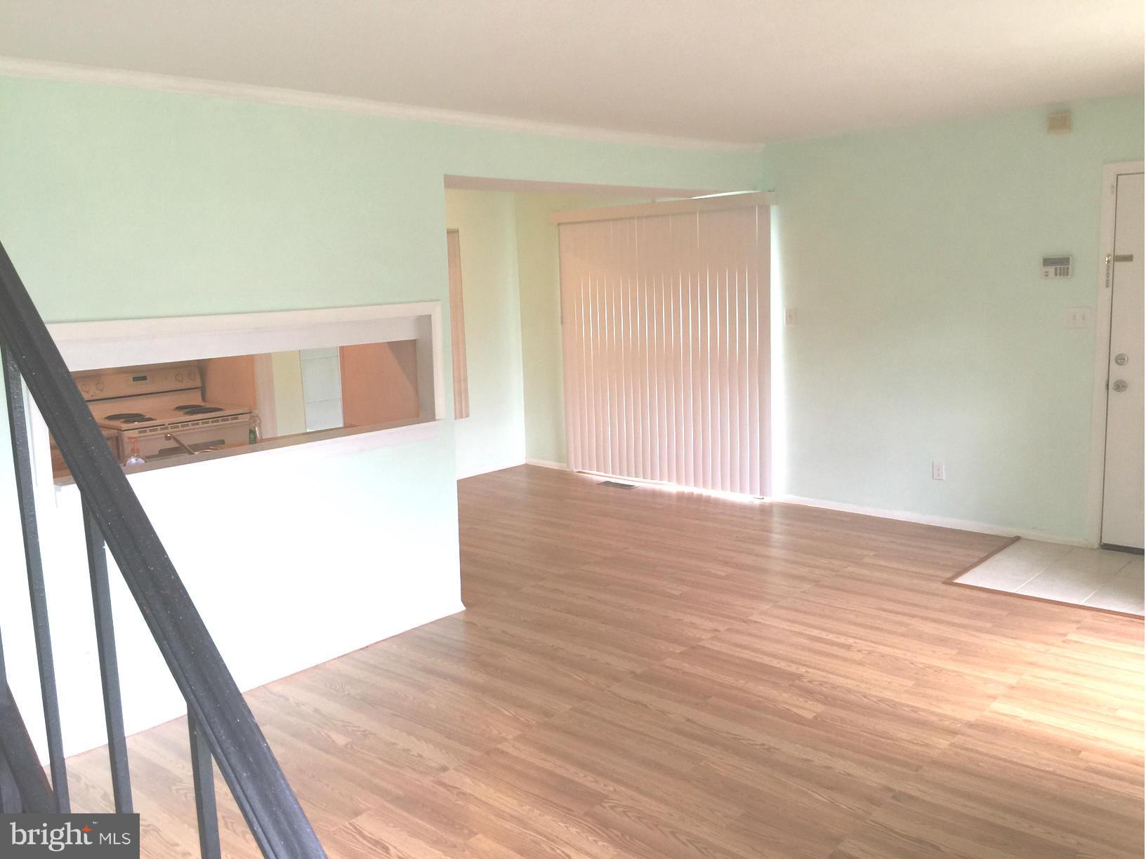 125 Hammershire Road, Unit C Reisterstown, MD 21136 - Photo 7 of 30 Family Room to Dining Room