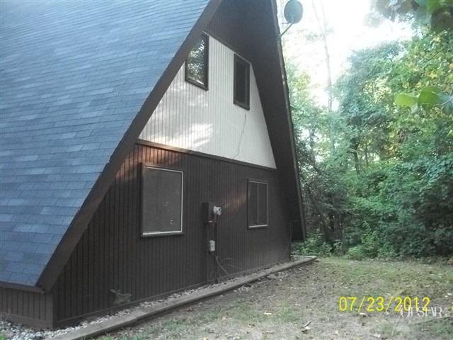 6792 Wabash Road Huntington, IN 46750 - Photo 14 of 20 Gallery Image 14