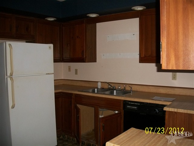 6792 Wabash Road Huntington, IN 46750 - Photo 6 of 20 Gallery Image 6