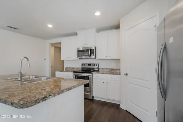 $2,055 | 2237 Pebble Point Drive, Green Cove Springs, FL 32043