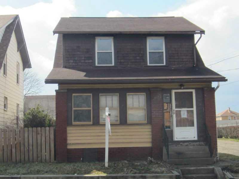 418 Virginia Avenue Rochester, PA 15074 - Photo 1 of 13 Exterior Front.