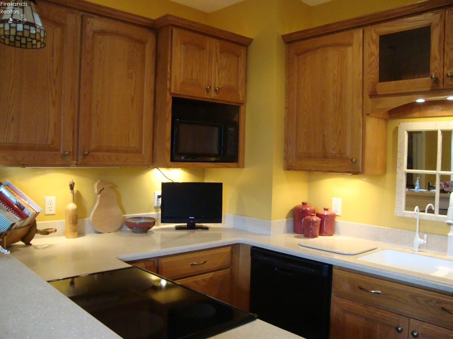 1201 Waverly Road Sandusky, OH 44870 - Photo 10 of 11 Gallery Image 10