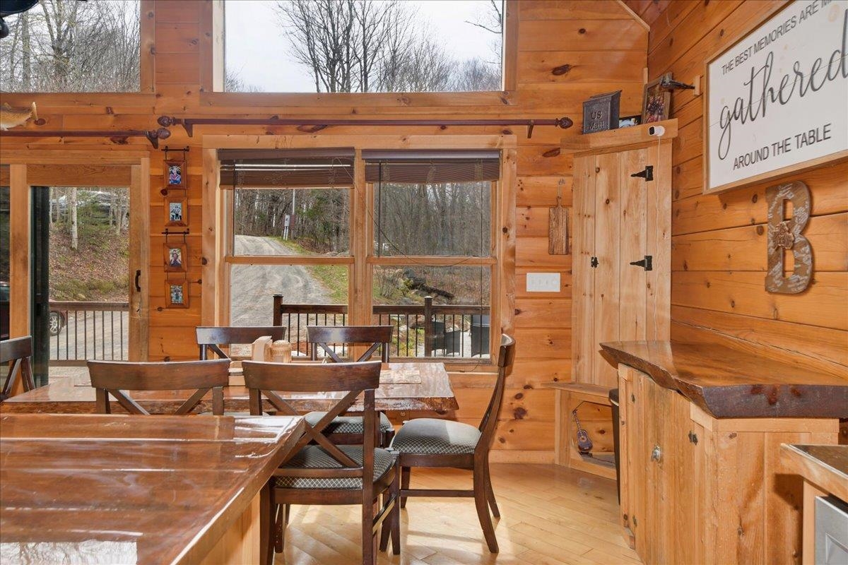 487 Rue Madeline Readsboro, VT 05350 - Photo 10 of 54