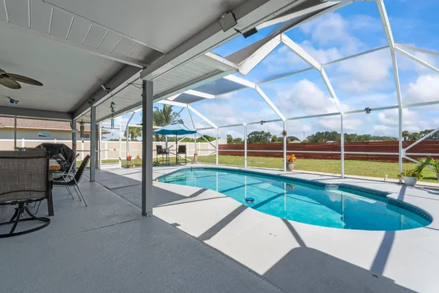 $489,000 | 162 Southwest Dalton Circle, Port St. Lucie, FL 34953