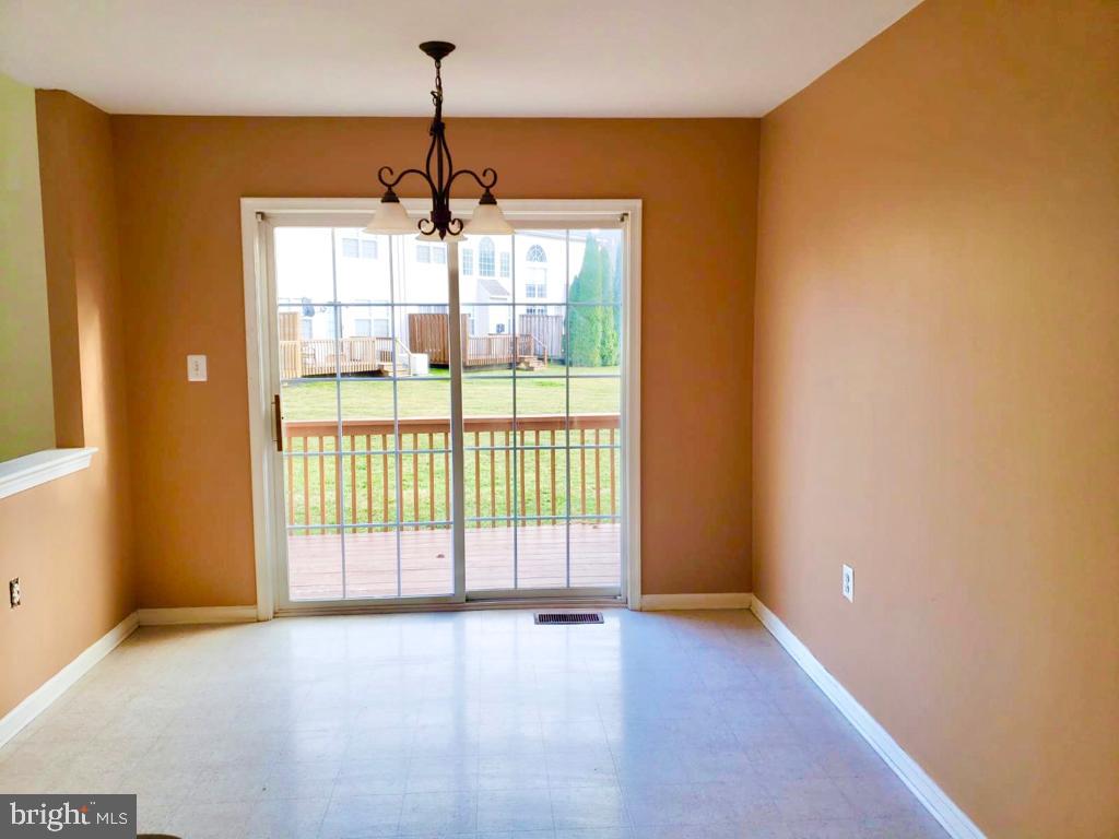 Breakfast /dining area