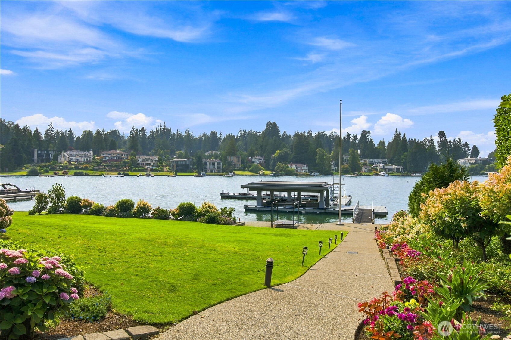 3445 Hunts Point Road Hunts Point, WA 98004 - Photo 2 of 13 Gallery Image 2