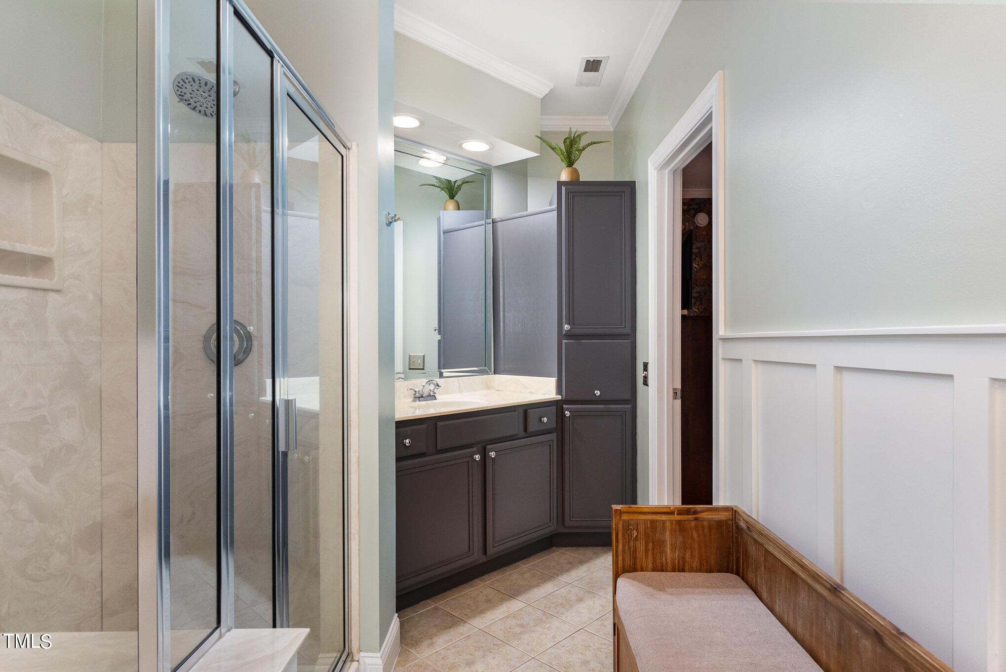 7510 Lead Mine Road, Unit 100 Raleigh, NC 27615 - Photo 19 of 29 Primary Bathroom