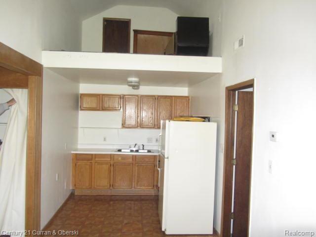 26509 Inkster Road Flat Rock, MI 48134 - Photo 27 of 46 IMG_3310.jpg