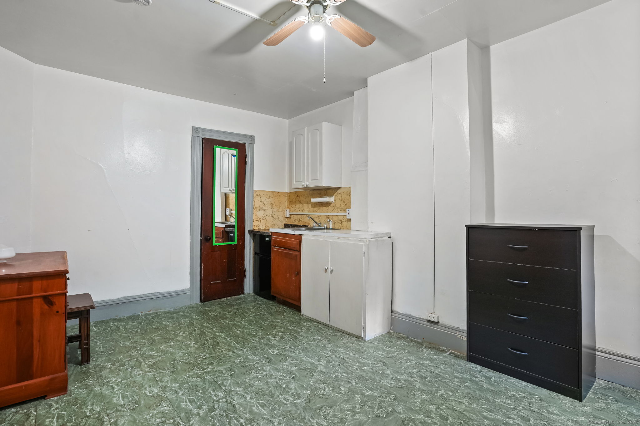 357 Norman Street Bridgeport, CT 06605 - Photo 10 of 20