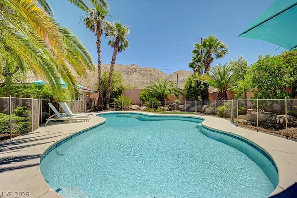$890,000 | 548 Radwick Drive, Las Vegas, NV 89110