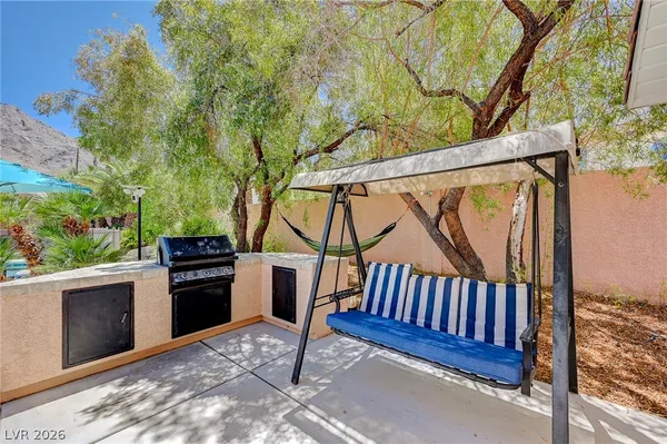 $890,000 | 548 Radwick Drive, Las Vegas, NV 89110