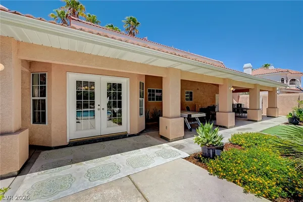$890,000 | 548 Radwick Drive, Las Vegas, NV 89110