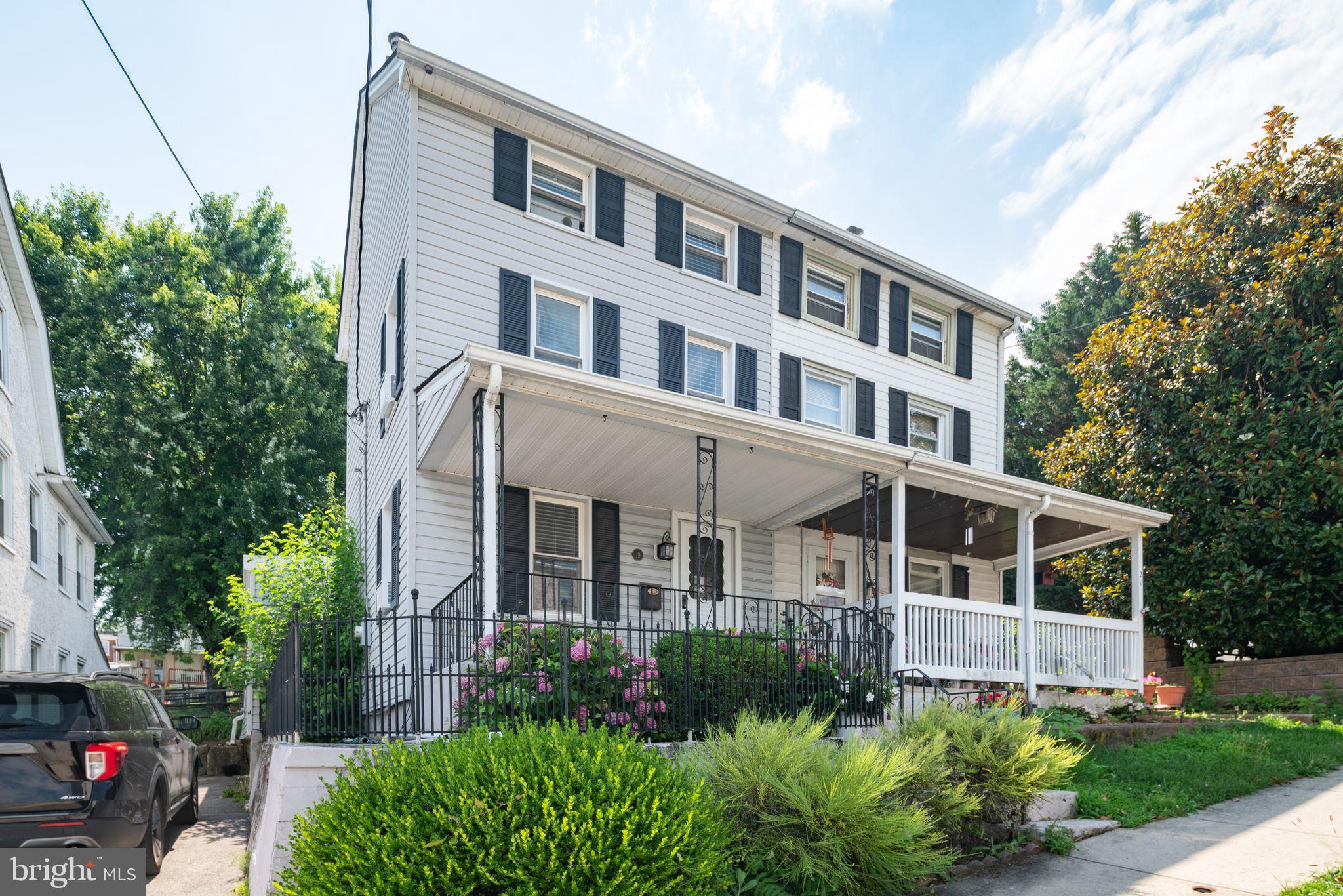 19 Merion Avenue Conshohocken, PA 19428 - Photo 25 of 27 Exterior Front