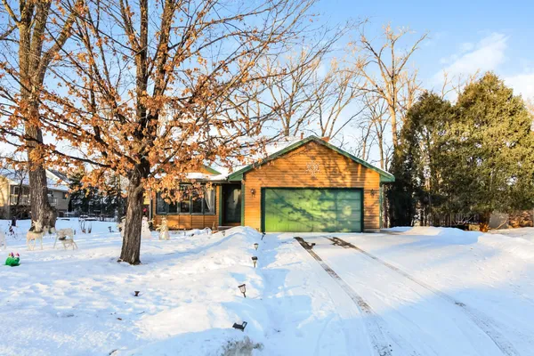 $2,619 | 8641 Emerson Avenue North, Brooklyn Park, MN 55444