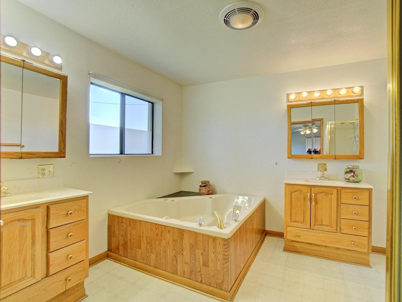 1499 14 Road Loma, CO 81524 - Photo 16 of 26 Gallery Image 16