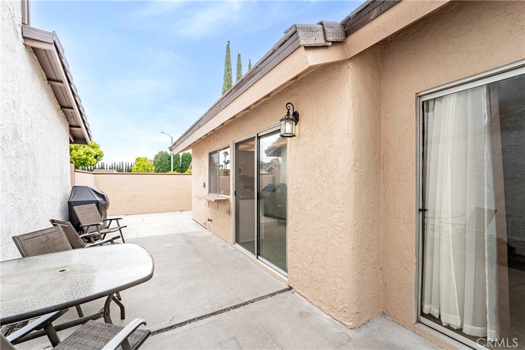 2162 Sweetbriar Road Tustin, CA 92780 - Photo 25 of 33