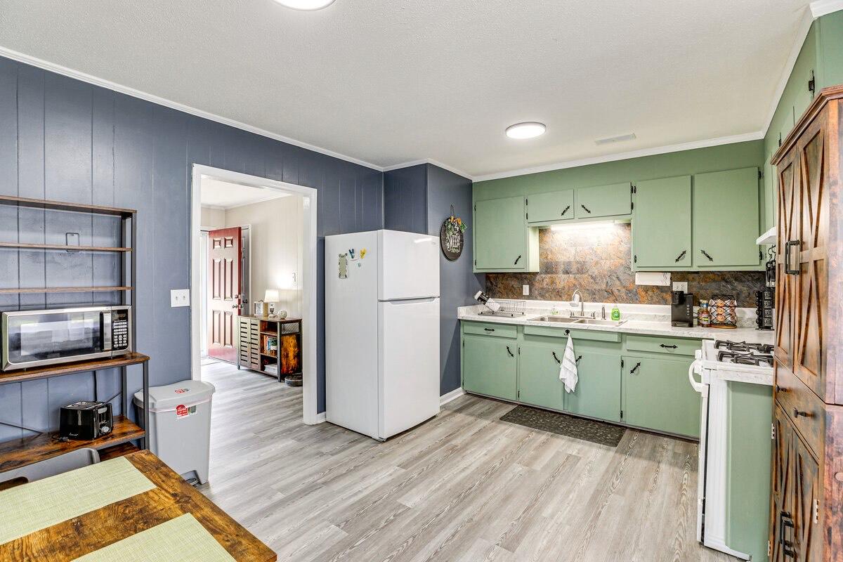 251 Industrial Road Walterboro, SC 29488 - Photo 8 of 24 IMG_7060