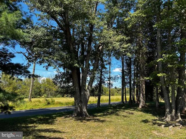 $2,000 | 1239 Salford Street, Unit 2, Harleysville, PA 19438