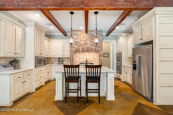 $679,000 | 73 Eola Trail Northeast, Brookhaven, MS 39601