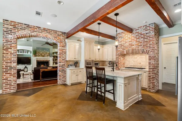 $679,000 | 73 Eola Trail Northeast, Brookhaven, MS 39601