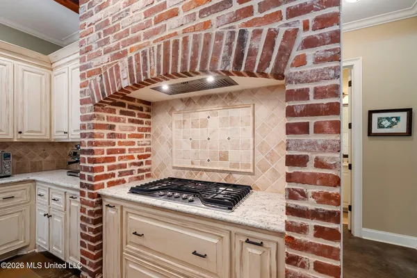 $679,000 | 73 Eola Trail Northeast, Brookhaven, MS 39601