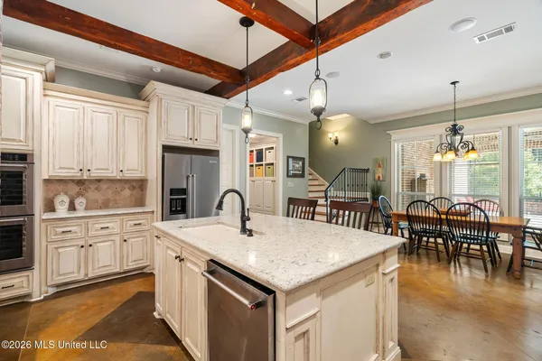 $679,000 | 73 Eola Trail Northeast, Brookhaven, MS 39601