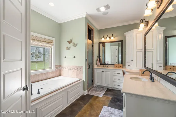 $679,000 | 73 Eola Trail Northeast, Brookhaven, MS 39601