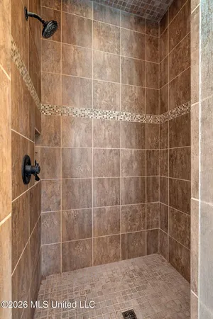 $679,000 | 73 Eola Trail Northeast, Brookhaven, MS 39601