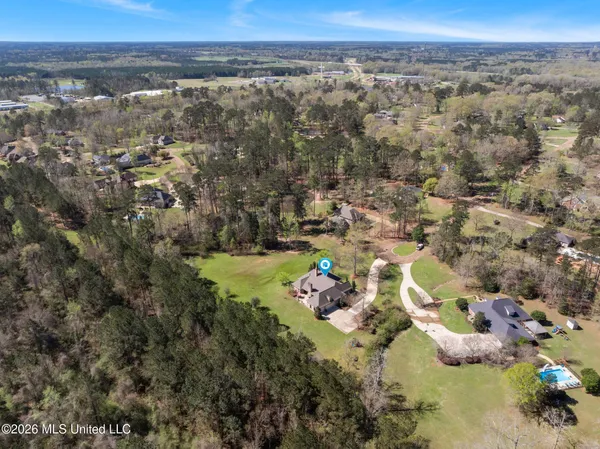 $679,000 | 73 Eola Trail Northeast, Brookhaven, MS 39601