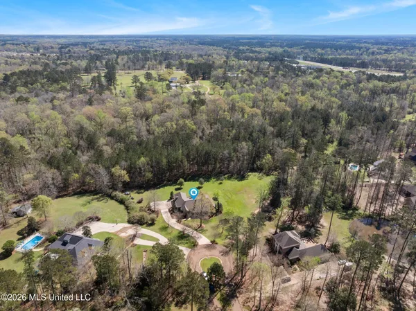 $679,000 | 73 Eola Trail Northeast, Brookhaven, MS 39601