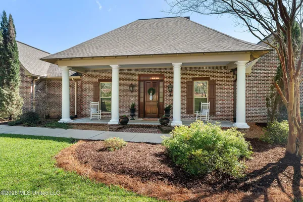 $679,000 | 73 Eola Trail Northeast, Brookhaven, MS 39601