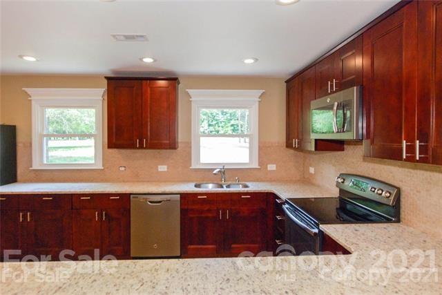 7810 Walkup Road Waxhaw, NC 28173 - Photo 6 of 12 Gallery Image 6
