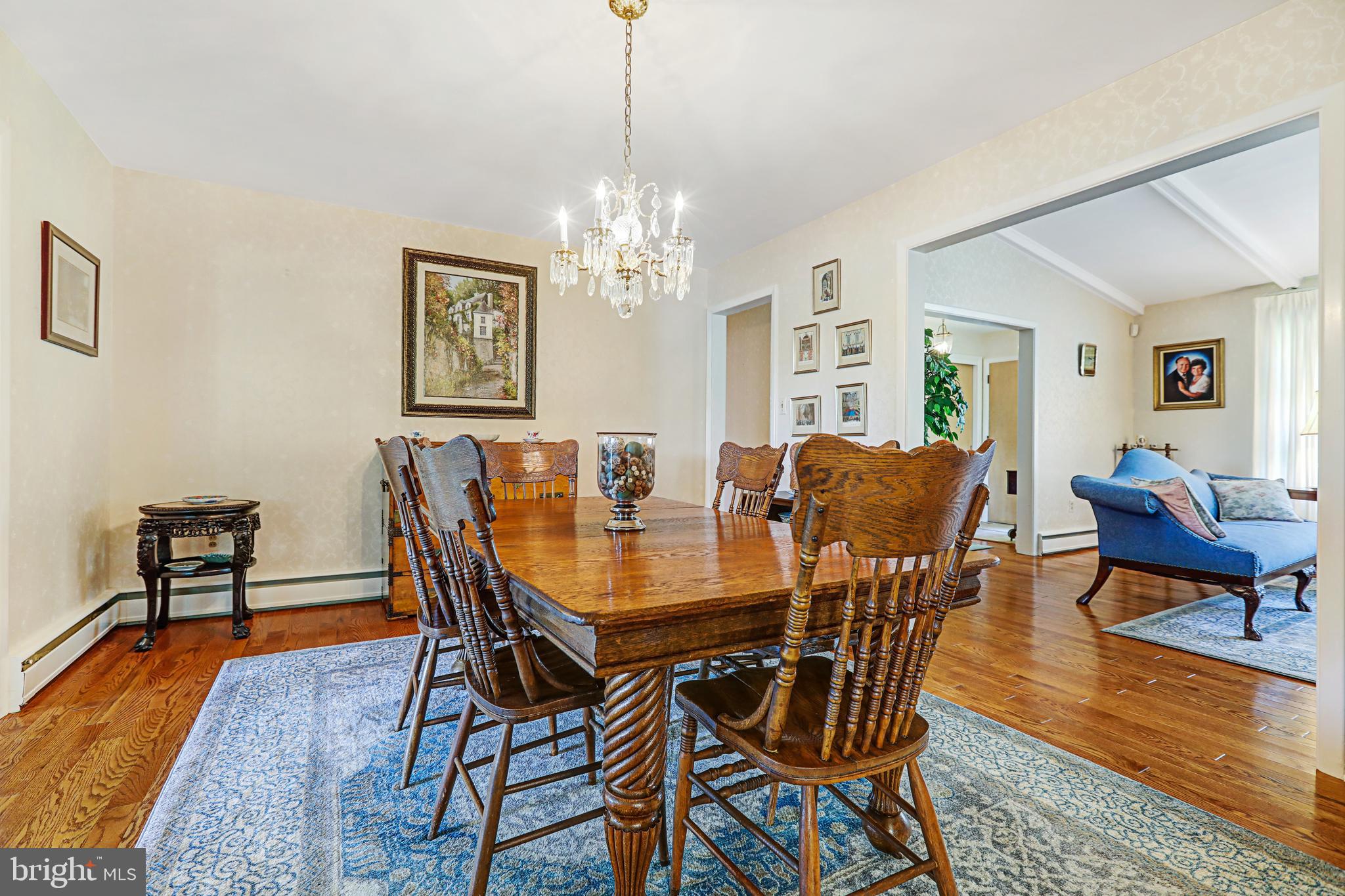 824 Windsor Road Cumberland, MD 21502 - Photo 12 of 28 Formal DR makes holidays a breeze!