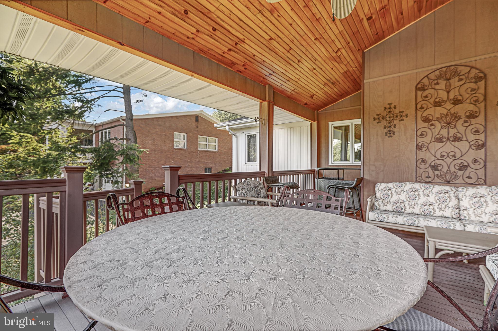 824 Windsor Road Cumberland, MD 21502 - Photo 17 of 28 Vaulted ceiling here to carry theme of home...