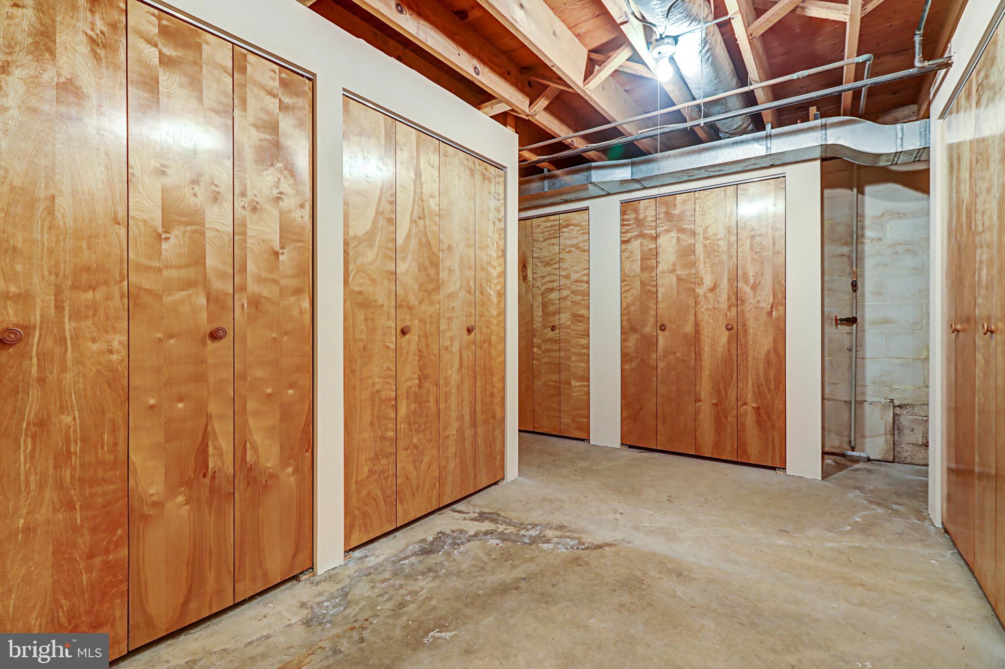 824 Windsor Road Cumberland, MD 21502 - Photo 26 of 28 CLOSETS GALORE IN THIS HOME!!!